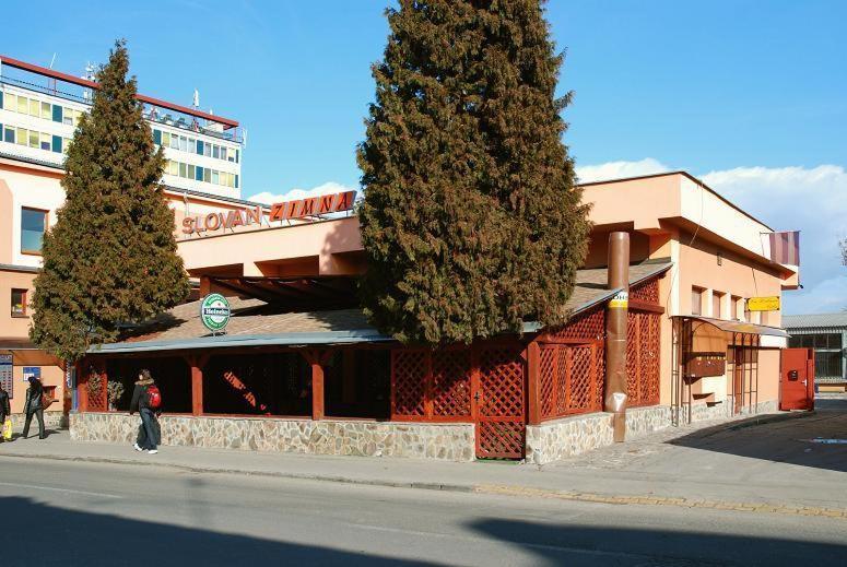 Hotel Slovan Lučenec Екстериор снимка